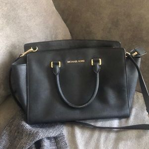 Michael Kors selma saffiano leather Medium